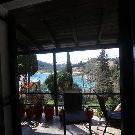 Niky'S Cottage باليوكاستريتسا المظهر الخارجي الصورة